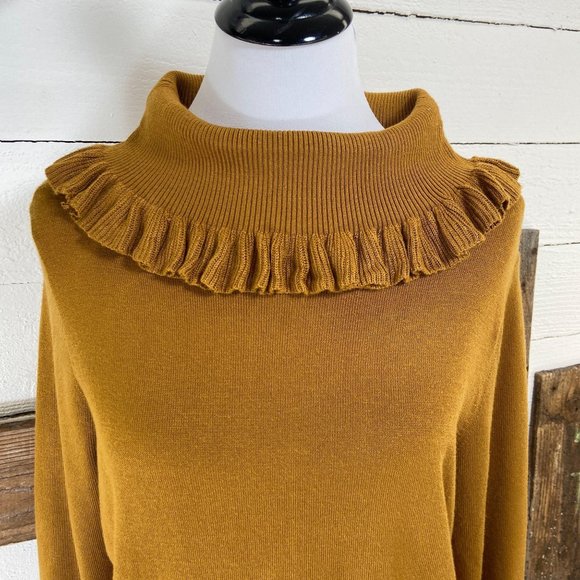 Joseph Sweaters - 🎉🎉HP🎉🎉Joseph A. NWT  Golden Turtleneck Sweater